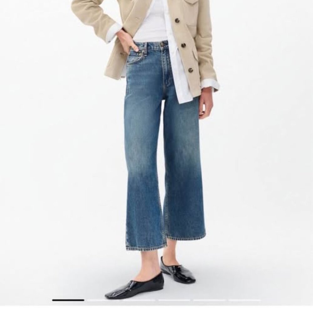 rag & bone Medium Blue Wide-Leg Cropped Jeans with Subtle Fade